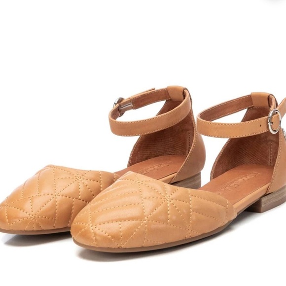 Camela Elegant Tan Quilted Women's Flats with Strap - Picture 5 of 9